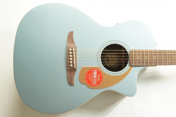 Newporter Player - Ice Blue Satin